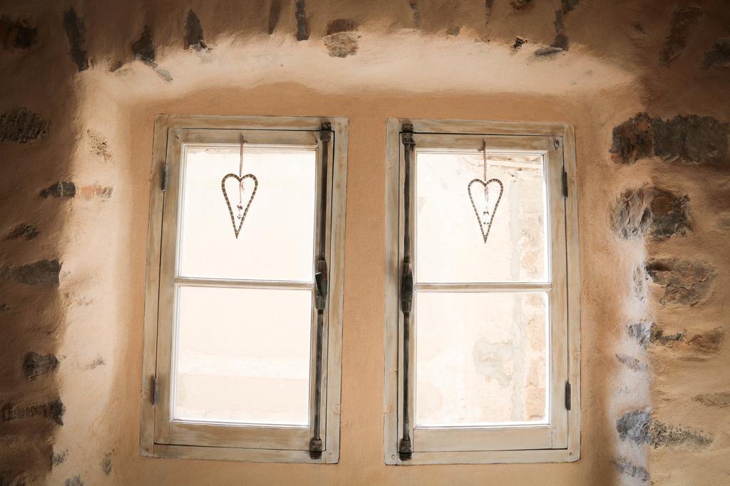 Gite Marceline Saint-Guilhem-le-Desert Room photo